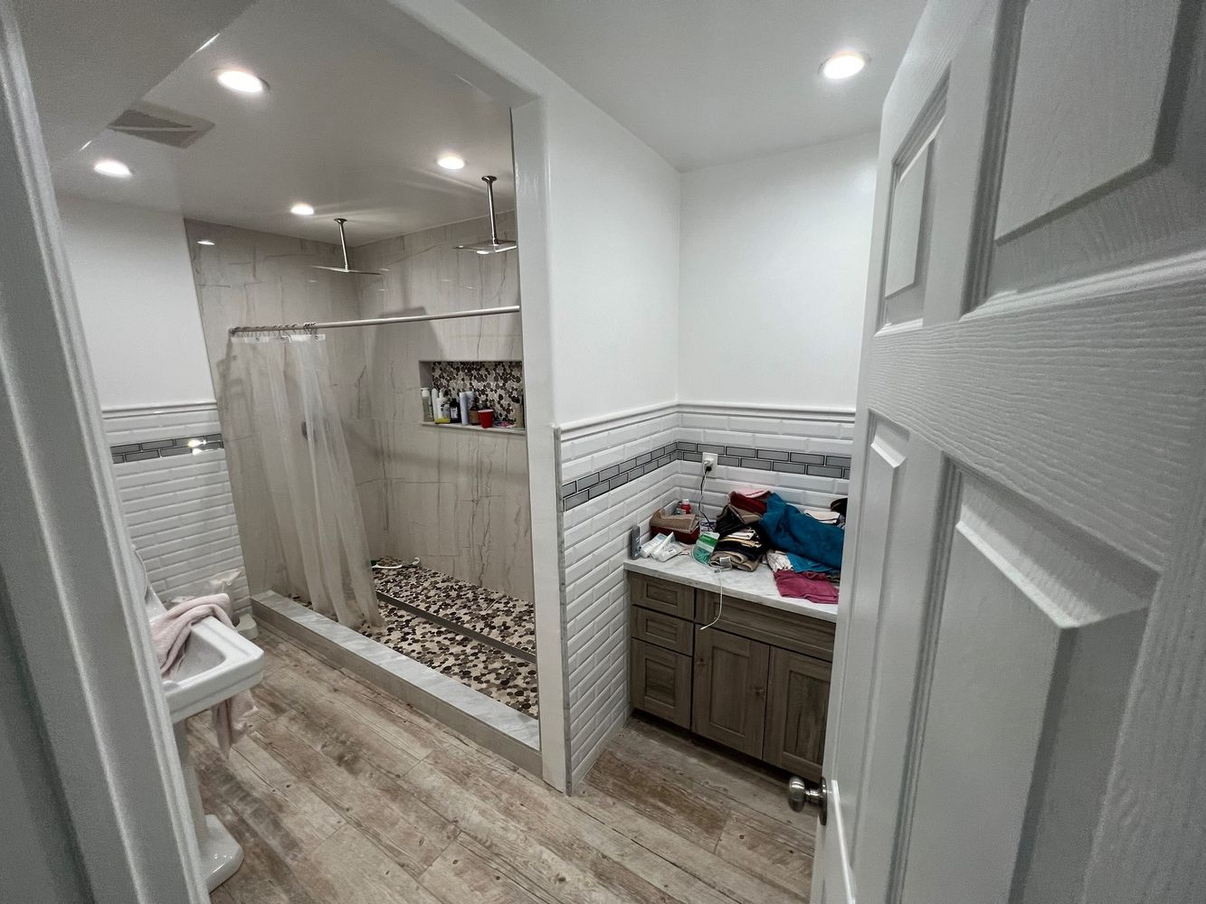Turn Key Bar & Apartment in Riverdale, CA: 5020 19 1/2 Ave, Riverdale, CA 93656